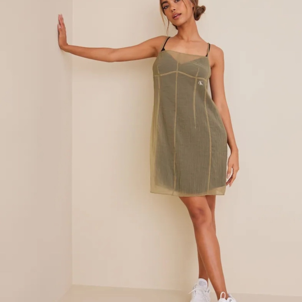 Calvin Klein Chiffon Double Layer Slip Dress. Size S